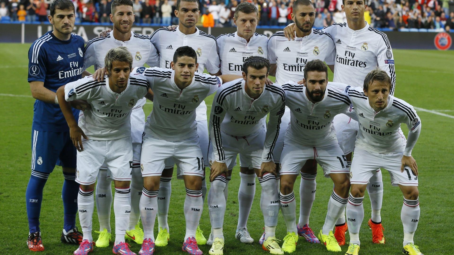 科里·简：凭借强大的对抗能力，边锋位置成全黑队的优势，科里老婆