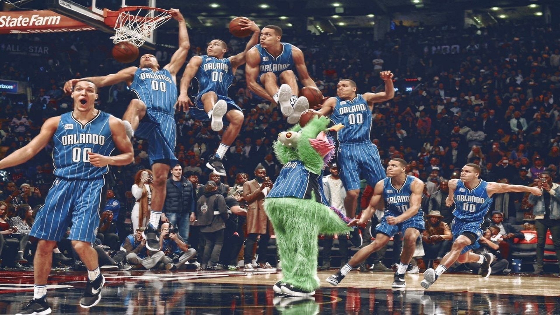 “四川省体育馆：自由搏击赛事，选手们展开血脉喷张的极限对抗！”