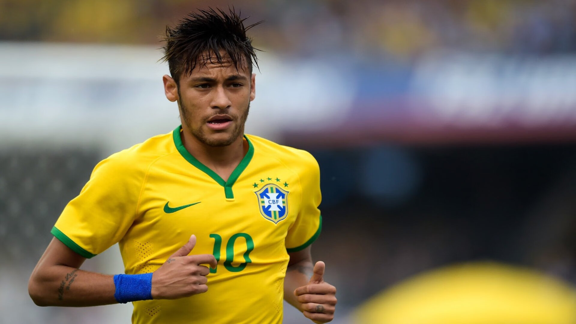 澳女队自由泳冲刺阶段反超成功，澳大利亚女子4×100自由泳